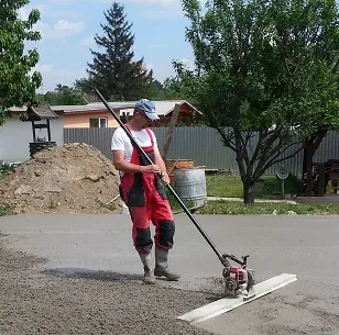 Ako spracovať podkladový betón pre kamenný koberec?